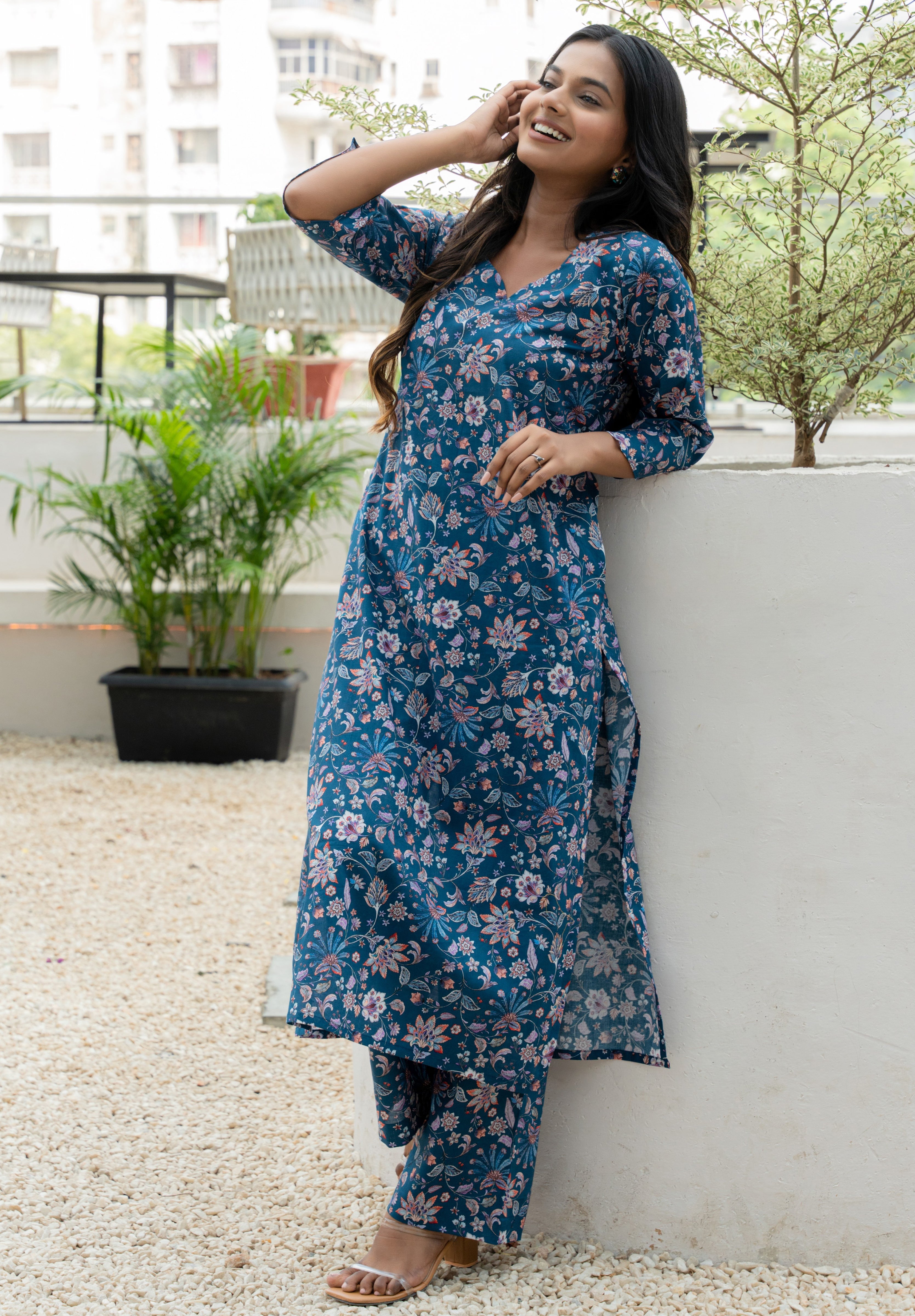 Sweetheart Neck with flared V Sleeve Printed Pure Cotton Kurta set GulaboSitabo