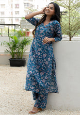 Sweetheart Neck with flared V Sleeve Printed Pure Cotton Kurta set GulaboSitabo