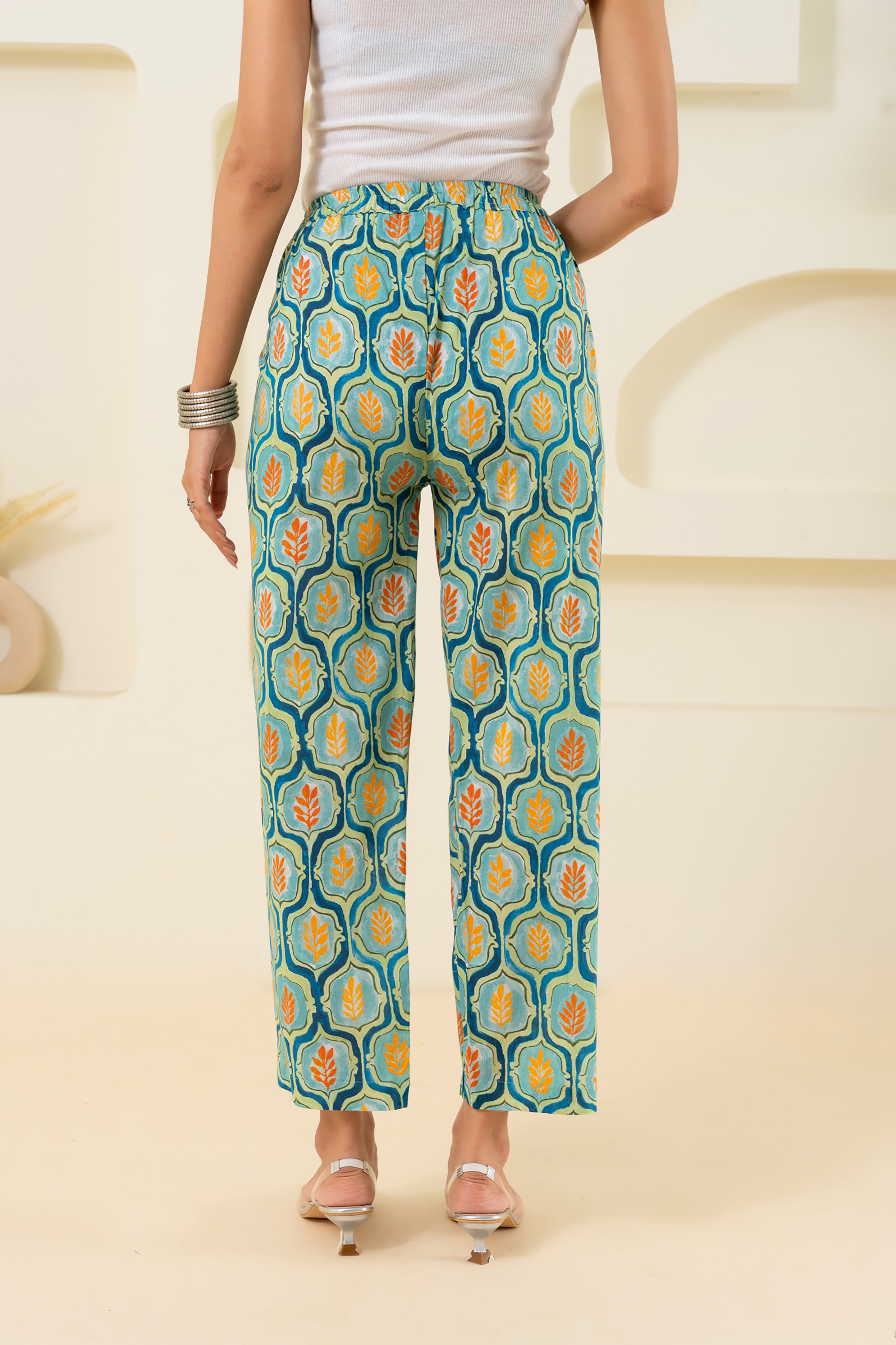 Grid Buti Printed Pure Cotton Pant