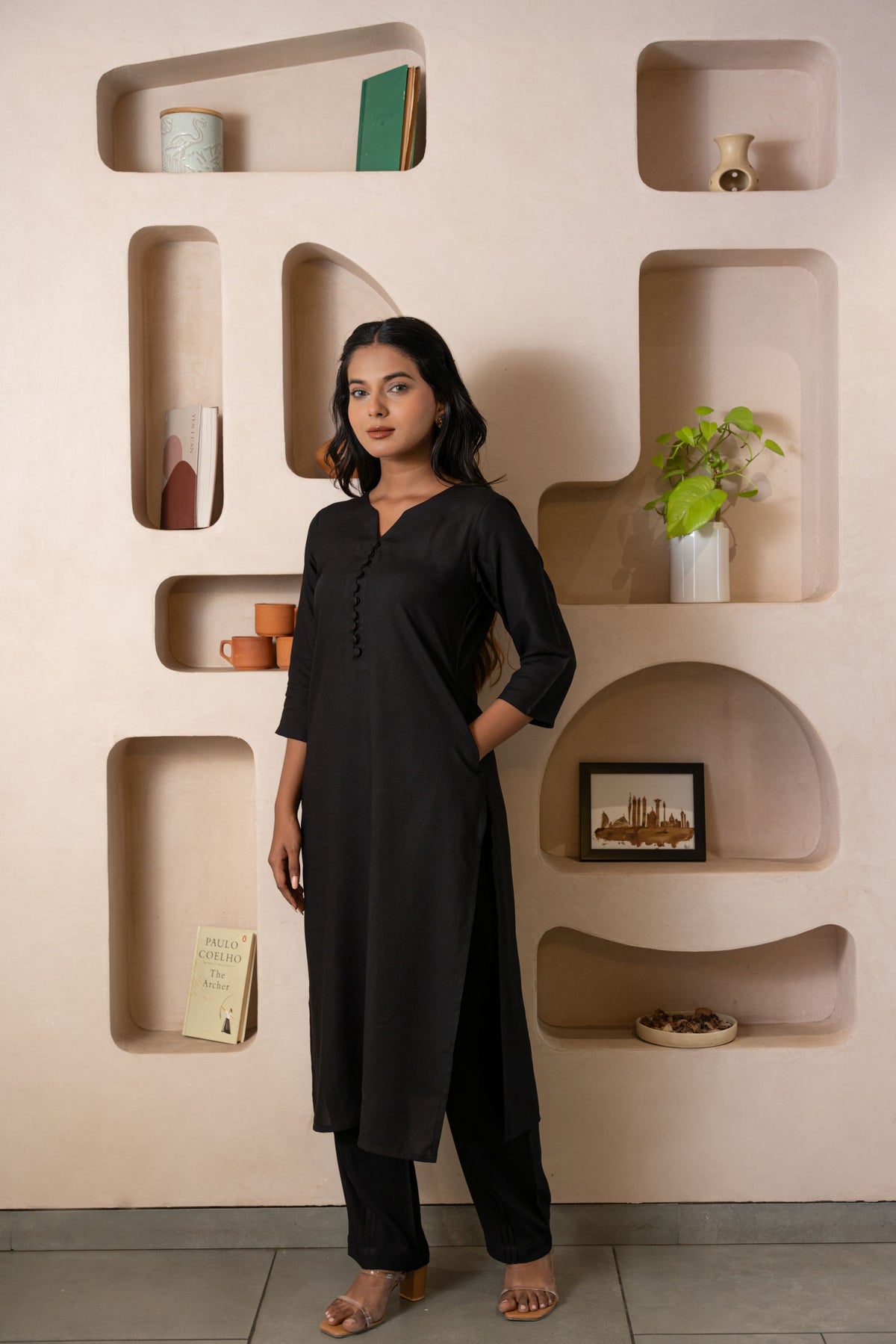 Black Notched Neck with Button loops highlights Straight Fit Kurta Set