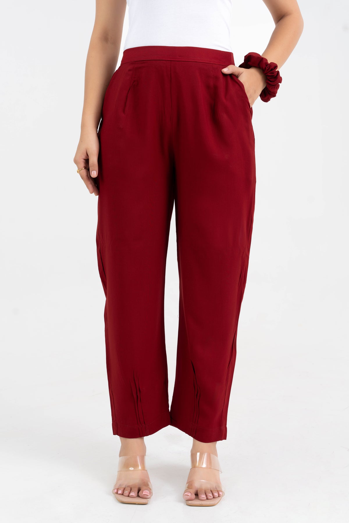 Maroon Solid Viscose Pant with Pleated Bottom