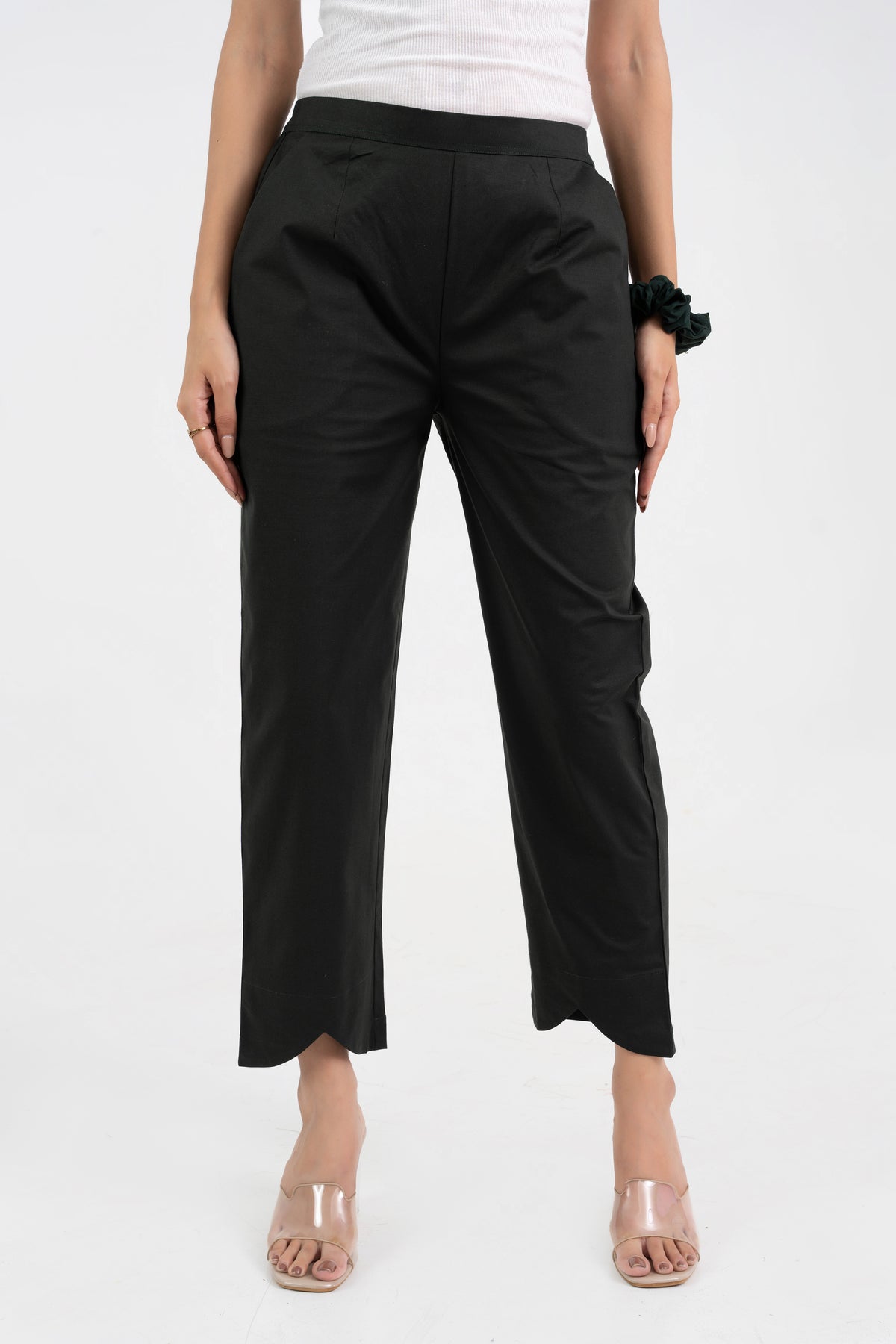 Black Pure Cotton Solid Pant With Leaf Bottom