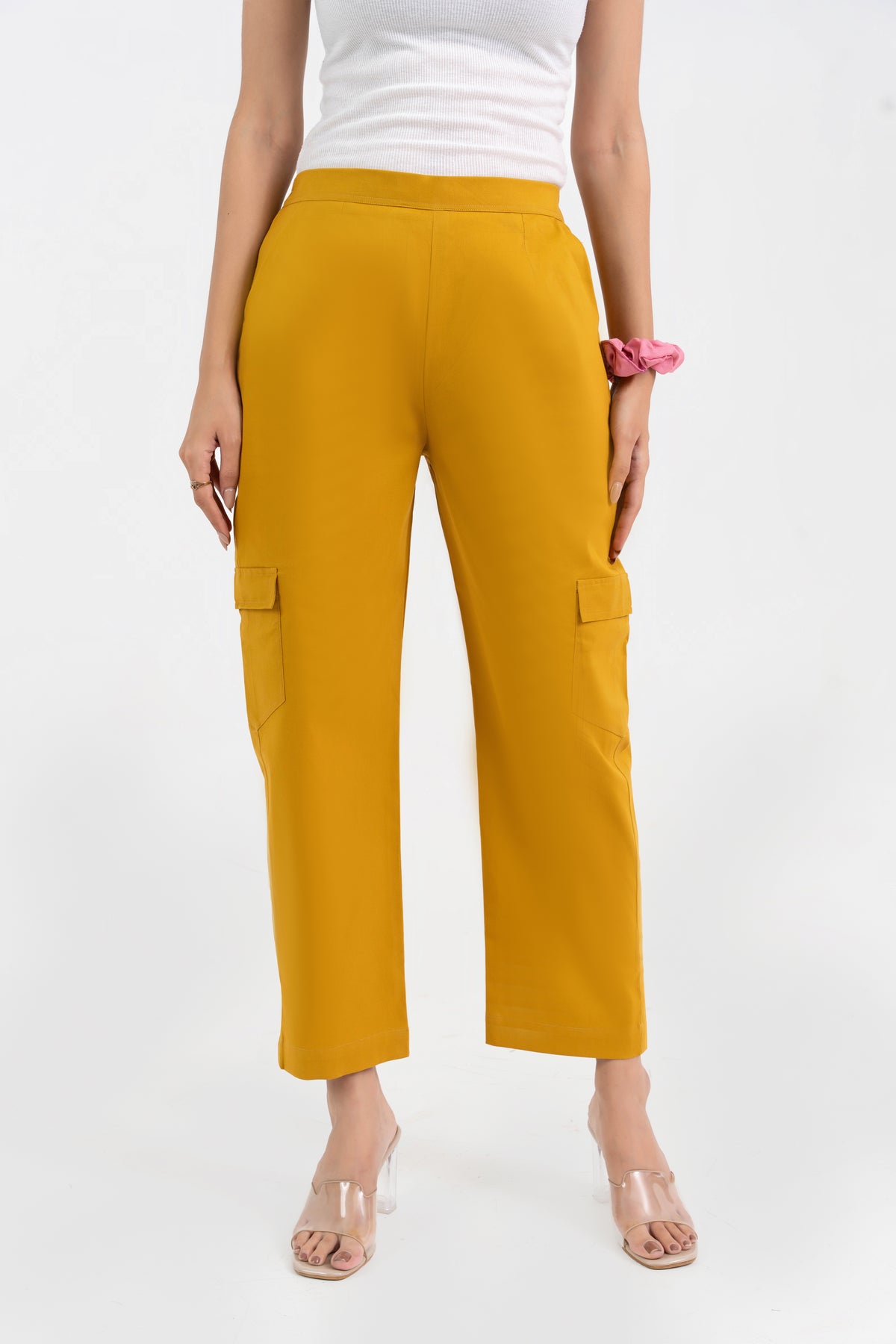 Mustard Pure Cotton Solid Cargo Pant